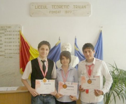 Performanţă în domeniul IT, răsplătită cu medalii internaţionale la Liceul Traian